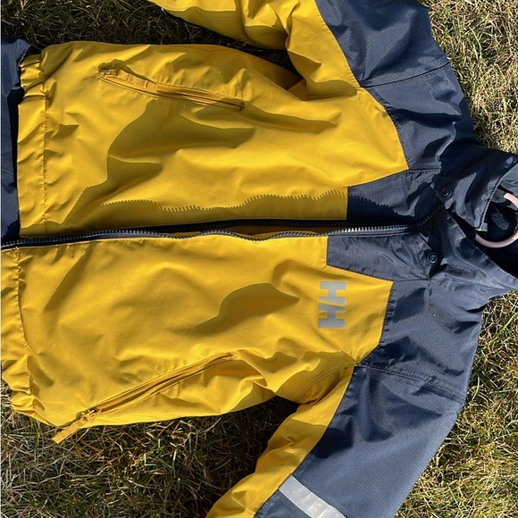 Helly Hensen kids snowsuit sz 7. - Picture 3 of 6